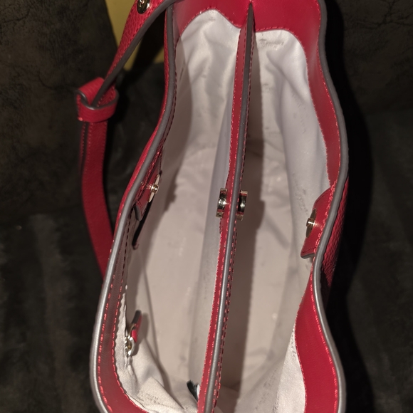 Kate Spade Julia Bucket Bag - Picture 6 of 9